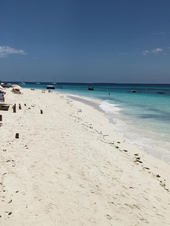 Mkadi Beach House Hotel Nungwi Ngoại thất bức ảnh