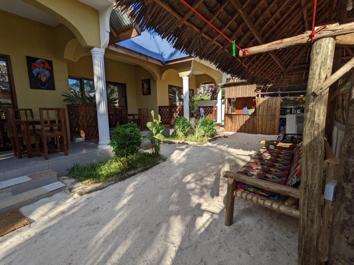 Mkadi Beach House Hotel Nungwi Ngoại thất bức ảnh