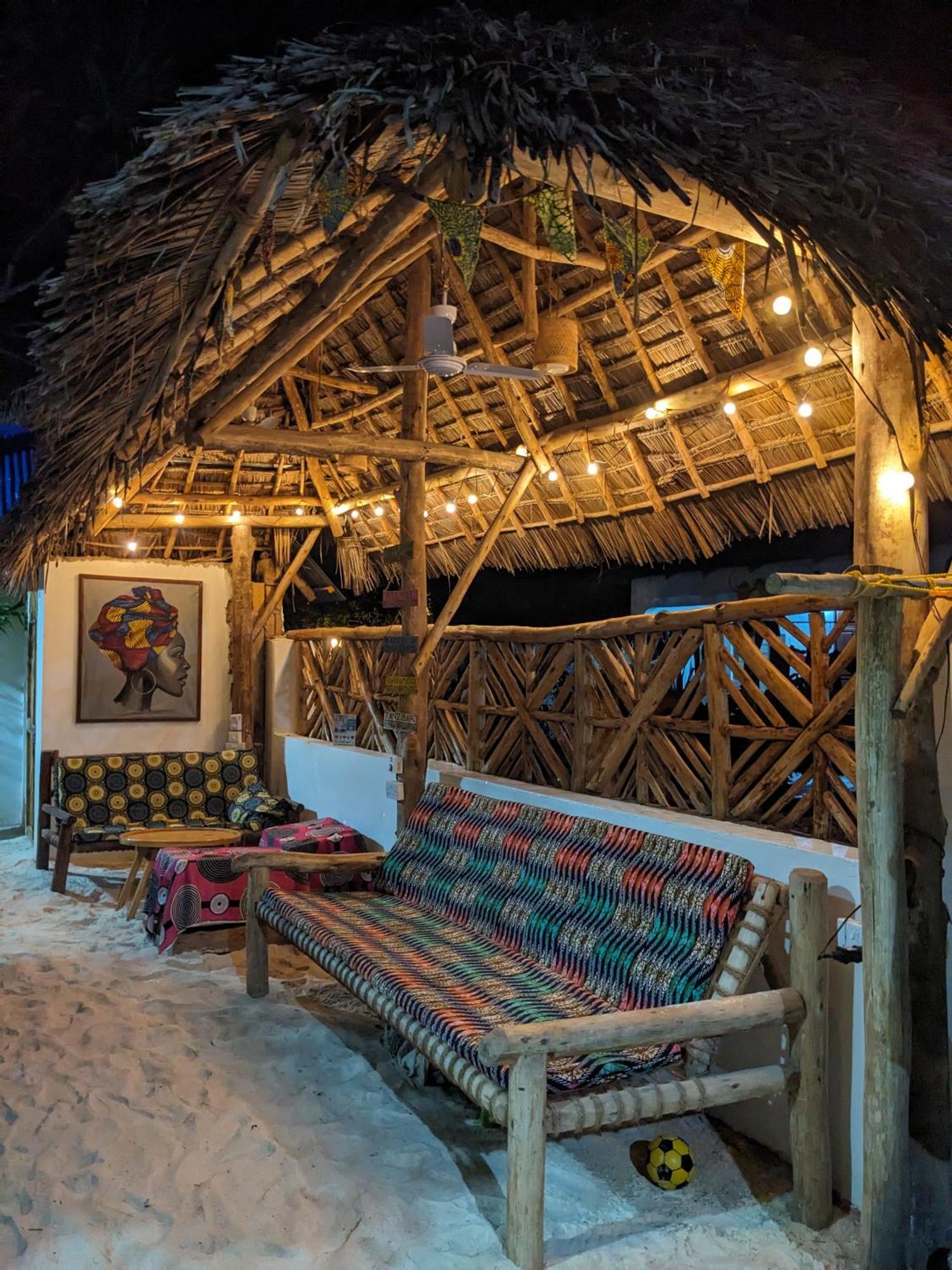Mkadi Beach House Hotel Nungwi Ngoại thất bức ảnh